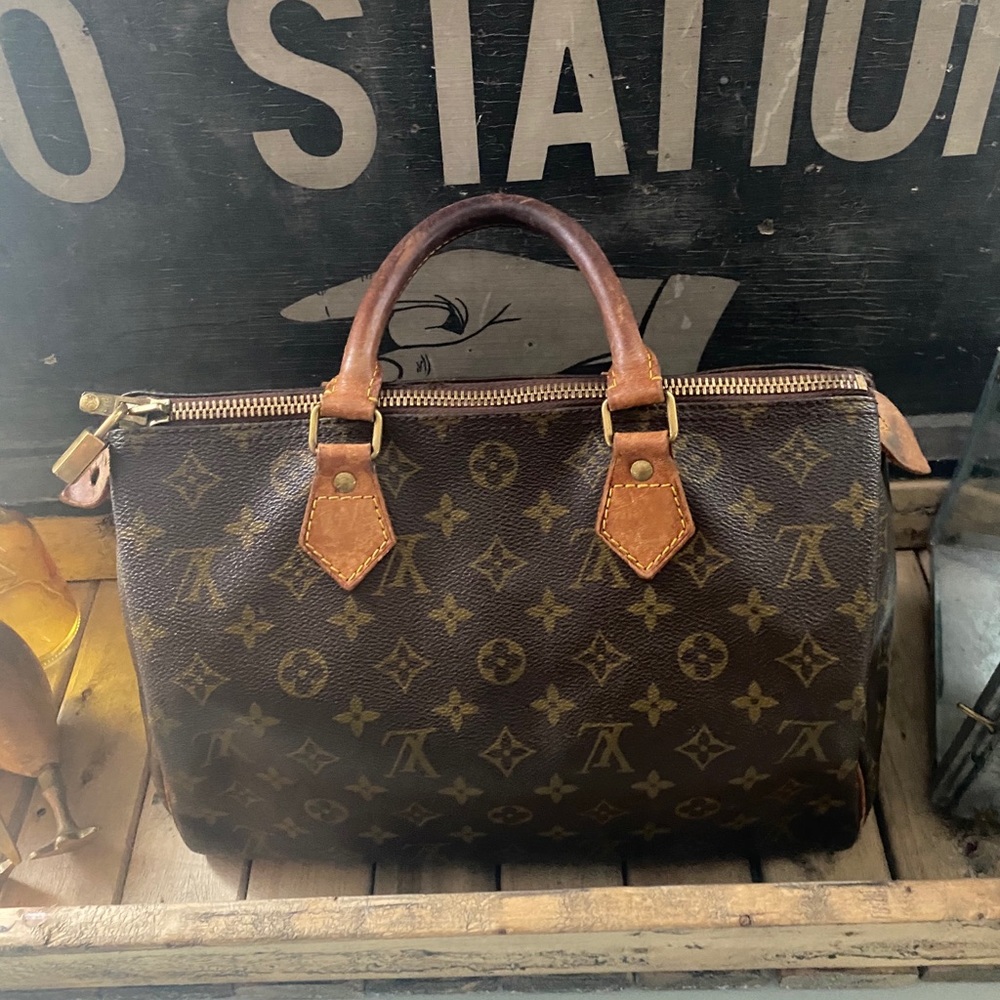 SOLD- Louis Vuitton Speedy 30 825SA